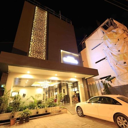 Hotel Regalia Tirupati Eksteriør billede