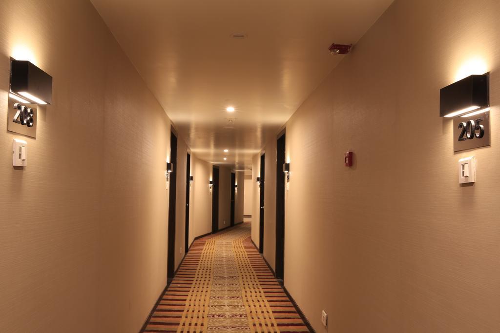 Hotel Regalia Tirupati Eksteriør billede
