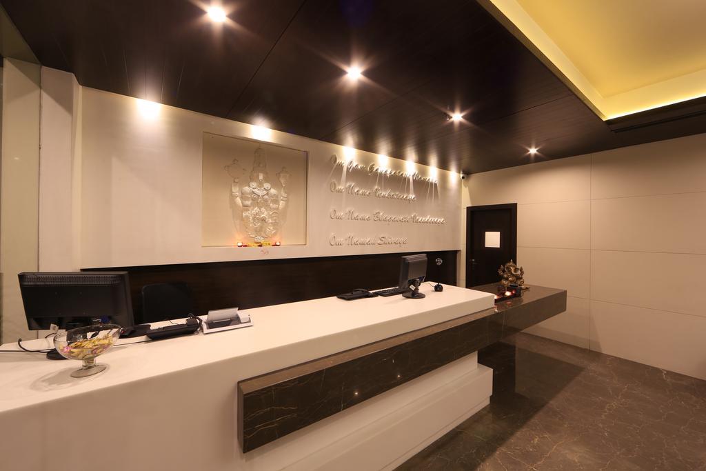 Hotel Regalia Tirupati Eksteriør billede