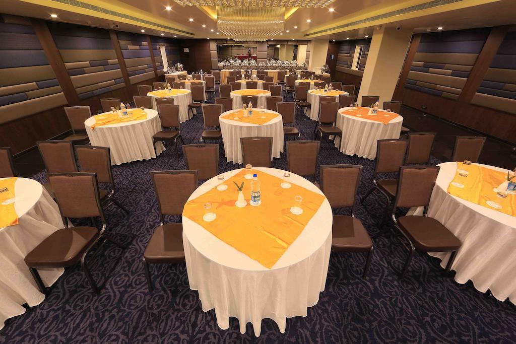 Hotel Regalia Tirupati Eksteriør billede