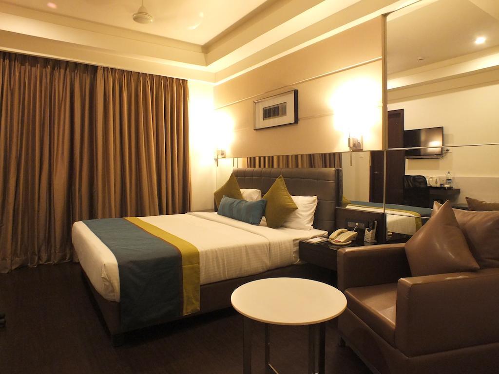 Hotel Regalia Tirupati Eksteriør billede