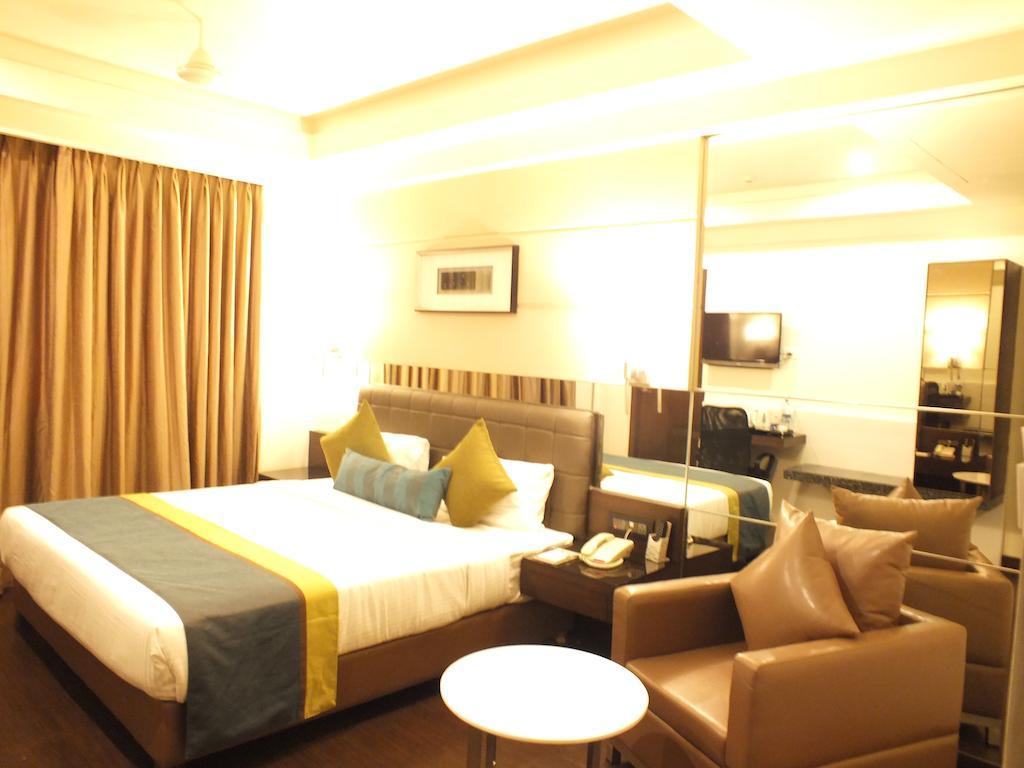 Hotel Regalia Tirupati Eksteriør billede