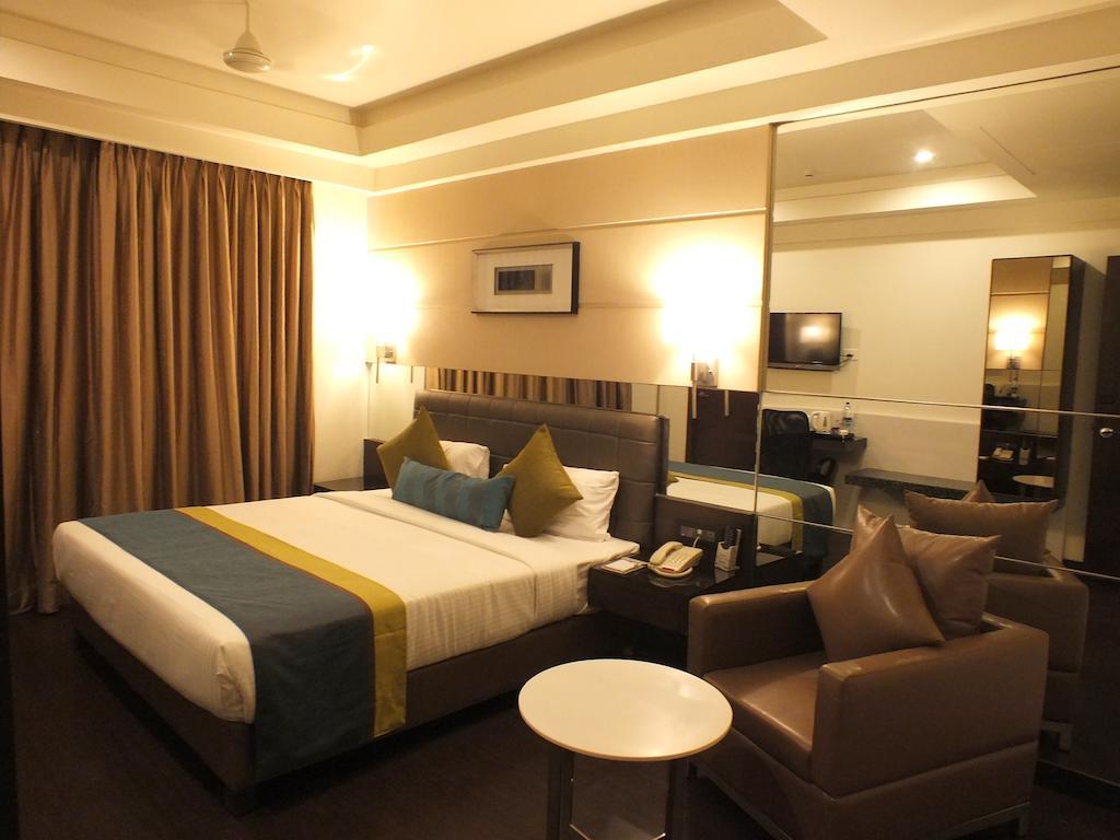 Hotel Regalia Tirupati Eksteriør billede