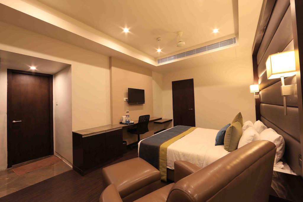 Hotel Regalia Tirupati Eksteriør billede
