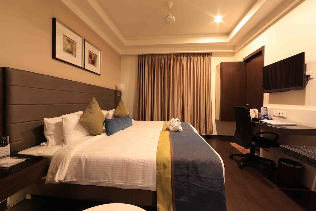 Hotel Regalia Tirupati Eksteriør billede